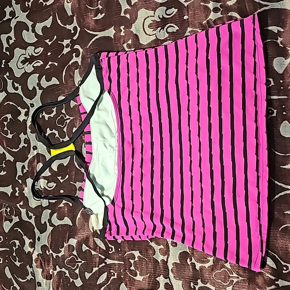 Nike Swim Womens Two Piece Nike Swimsuit Very Pretty Great Condition Sz 4 Poshmark